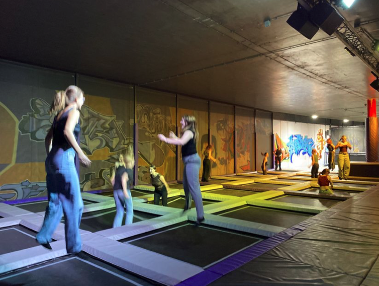 trampoline springen volwassenen